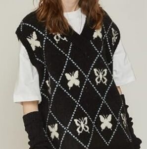 Kate Kasin Women’s Cap Sleeve Knit Vest – Butterfly – Black - Size Small